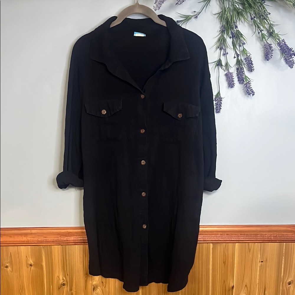 Black Light Button-Up Tunic